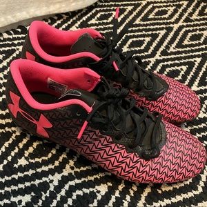 Girls under armor soccer cleats